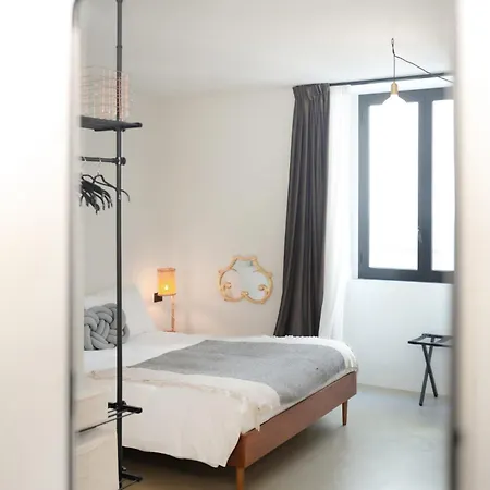 Pause Apartment